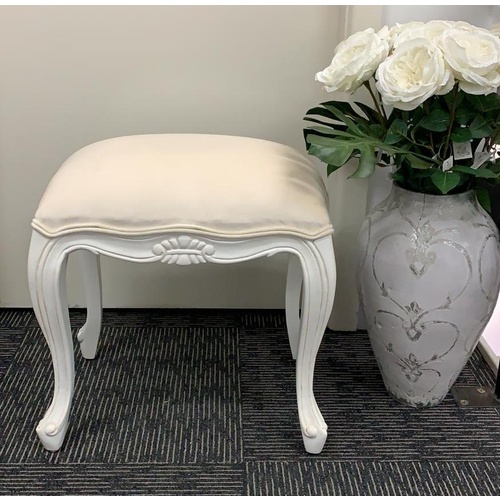 Ami Dressing Stool